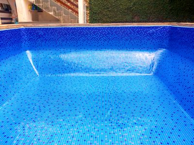 Products For Vinyl Pool Liner Replacements in use